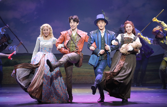 Musical ″Something Rotten!″ is currently being staged at the Universal Arts Center in eastern Seoul. [CLIP SERVICE]