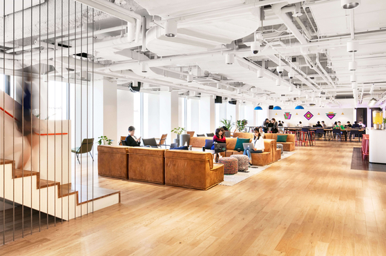 WeWork's Seoul Square branch in Jung District, central Seoul. WeWork Korea started offering its premium plan at four of its offices in Seoul, including the Seoul Square branch. [WEWORK KOREA]