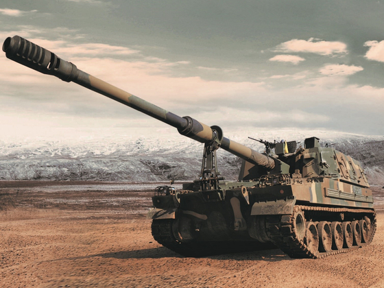 The self-propelled K-9 Thunder howitzer manufactured by Hanwha Defense [HANWHA DEFENSE]