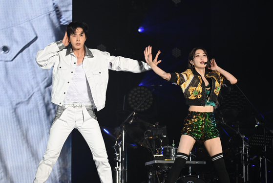 BoA and U-Know Yunho of boy band TVXQ perform BoA's 2012 hit "Only One." [SM ENTERTAINMENT]