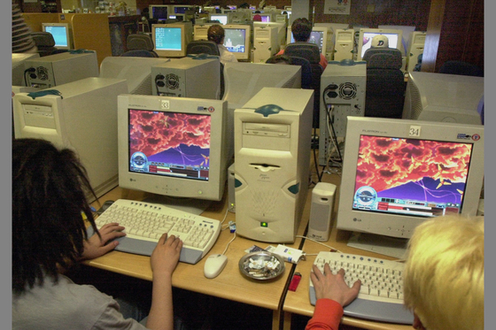 A PC bang in the early 2000s [JOONGANG ILBO]