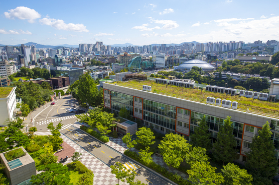 Luchtfoto van de Dongguk University-campus in Jung District, centraal Seoul [DONGGUK UNIVERSITY]