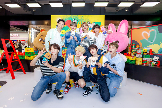 From May 30 to June 15, JPY Entertainment ran two Stray Kids pop-up stores named “Stray Kids x SKZOO Pop-up Store ‘The Victory’ in Seoul." [JYP ENTERTAINMENT]