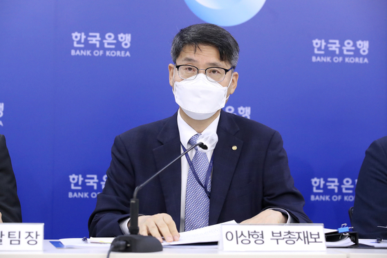 Lee Sang-hyeong, Deputy Governor at Bank of Korea, speaks at a press conference held in central Seoul on Wednesday. [BOK]