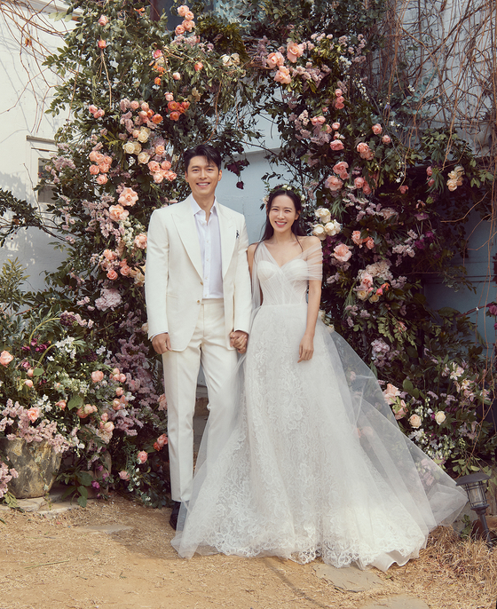 A wedding photo of Hyun Bin, left, and Son Ye-jin. The actor couple got married in March 2022. [VAST ENTERTAINMENT]