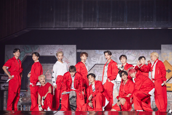 Seventeen performs during the first concert of its “Seventeen World Tour [Be The Sun] - Seoul." [PLEDIS ENTERTAINMENT]