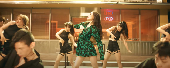 Sunmi in her music video for ″Gashina″ (2017), which became a hit for its gun choreography, shown here. [SCREEN CAPTURE]