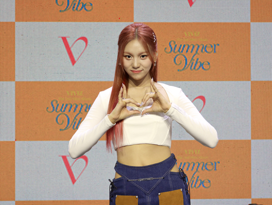 Umji of Viviz during a showcase event for its new EP "Summer Vibe" at Yes24 Live Hall in eastern Seoul on Wednesday. [BIG PLANET MADE]