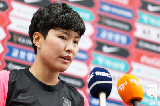 Ji So-yun answers questions in a pre-tournament press conference ahead of the East Asian Football Federation (EAFF) E-1 Championship on Wednesday at Paju National Football Center in Paju, Gyeonggi. [YONHAP]