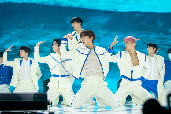 SF9 performs during Wednesday's showcase for its new EP "The Wave Of9." [FNC ENTERTAINMENT]