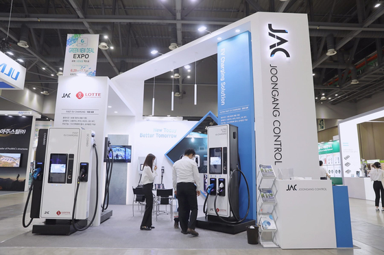 JoongAng Control, majority owned by Lotte Data Communication, proves its capabilities at the Battery and Charging Infra Expo 2022 [LOTTE]