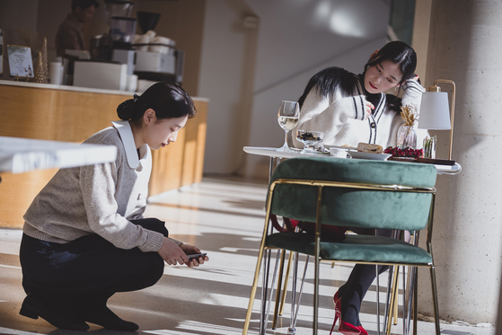 Bae Suzy, left, and Jung Eun-chae during a scene from ″Anna″ [COUPANG PLAY]