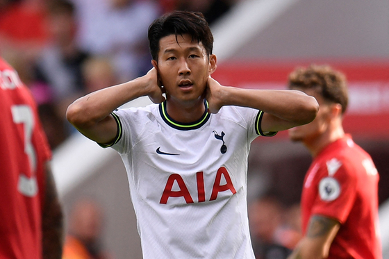 Tottenham Hotspur's striker Son Heung-min reacts to a missed chance during the match between Nottingham Forest and Tottenham Hotspur at The City Ground in Nottingham, central England, on Sunday. [AFP/YONHAP]