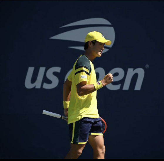 Kwon Soon-woo reacts during the first round of the U.S. Open against Fernando Verdasco of Spain in New York on Tuesday. [SCREEN CAPTURE]