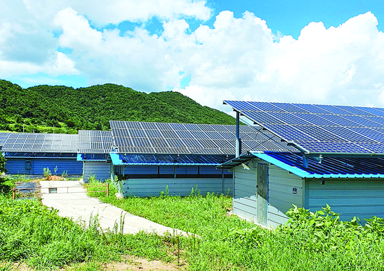 The Office for Government Policy Coordination announced Tuesday that more than 261 billion won of funds from taxpayers’ pockets was misused for solar power and other renewable energy sources projects during the previous Moon Jae-in administration. [Office for Government Policy Coordination]