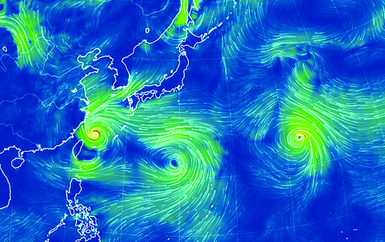  A screenshot from earth.nullschool.net showing newly developed Typhoon Nanmadol, center, Typhoon Muifa, left, and Typhoon Merbok, right, as of 3:30 p.m. Wednesday. [NEWS1]
