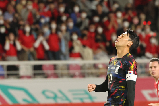 Son Heung-min reacts after missing a shot during a game against Costa Rica at Goyang Stadium in Goyang, Gyeonggi on Friday.  [YONHAP]