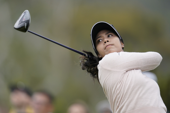 Patty Tavatanakit tees off from the 15th tee during the first round of the LPGA's Palos Verdes Championship golf tournament on Thursday, April 28 in Palos Verdes Estates, California. [AP/YONHAP]