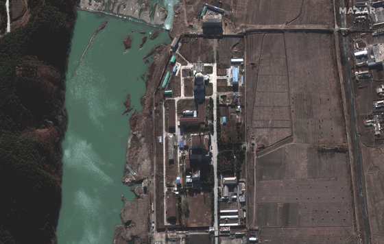 A commercial satellite image of the Yongbyon Nuclear Scientific Research Center in North Pyongan Province from Nov. 23. [YONHAP]