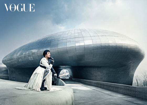 Vogue Korea at DDP (January 2014 edition) [VOGUE KOREA]