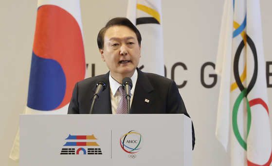President Yoon Suk-yeol delivers a speech at the 26th General Assembly of the Association of National Olympic Committees (ANOC) at the COEX convention center in southern Seoul on Wednesday. [YONHAP]