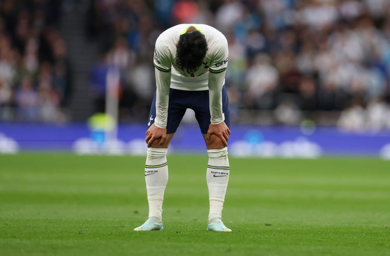 Tottenham Hotspur's Son Heung-min reacts during a game against Newcastle United at Tottenham Hotspur Stadium in London on Sunday.  [REUTERS/YONHAP]