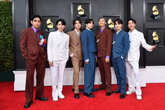 BTS arrives for the 64th Annual Grammy Awards at the MGM Grand Garden Arena in Las Vegas on April 3, 2022. [AFP/YONHAP]