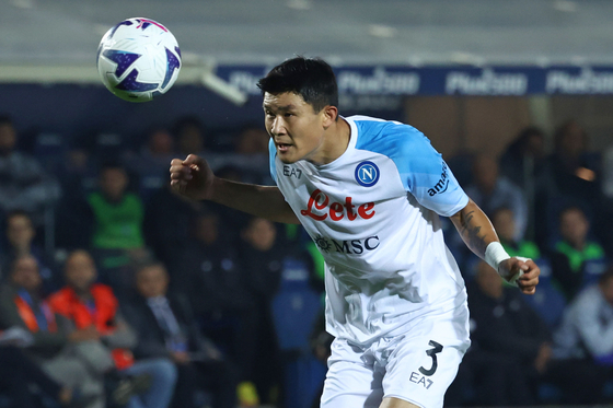 Napoli's Kim Min-jae in action during an Italian Serie A match between Atalanta and SSC Napoli in Bergamo, Italy on Saturday.  [EPA/YONHAP]