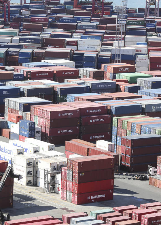 Containers stacked at a dock in Busan on Nov. 1 [YONHAP]