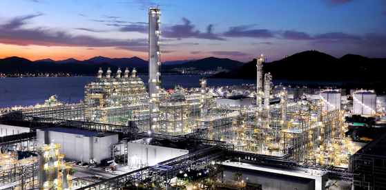 GS Caltex's petrochemicals production plant in Yeosu, South Jeolla [GS CALTEX]