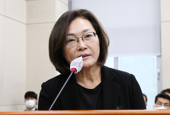 Park Hee-young, head of the Yongsan District Office, answers questions during a Public Administration and Security Committee meeting at the National Assembly in Yeouido, western Seoul, on Nov. 7, 2022. [YONHAP]