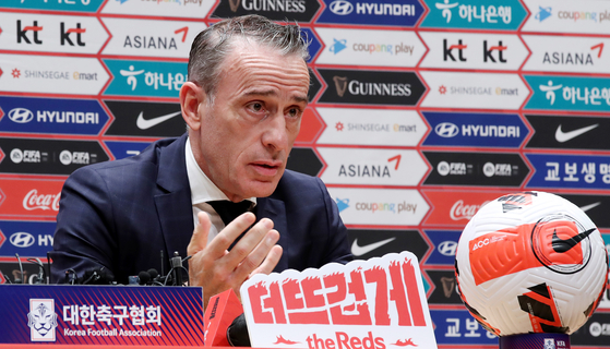 Korea national team head coach Paulo Bento answers questions during press conference in Gwanghwamun, central Seoul on Saturday. [NEWS1] 