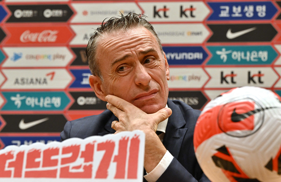 Korea's national football team head coach Paulo Bento speaks during a press conference to announce the South Korean squad for the Qatar 2022 FIFA World Cup in Seoul on Saturday. [AFP/YONHAP]