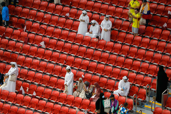 A view of the stands at the end of a match between Qatar and Ecuador at the 2022 World Cup at Al-Bayt Stadium in Qatar on Sunday.  [AFP/YONHAP]