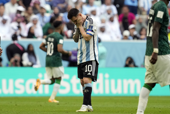 Argentina's Lionel Messi reacts during a World Cup Group C match against Saudi Arabia on Tuesday.  [AP/YONHAP]
