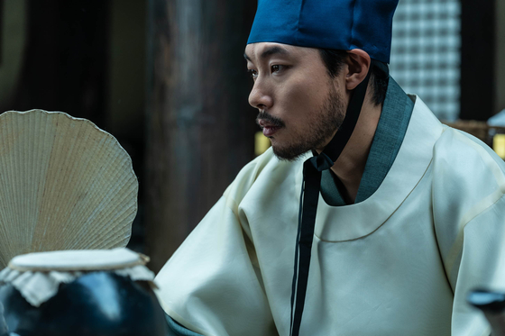 Actor Ryu Jun-yeol during a scene from the new historical thriller "The Owl" [NEW]
