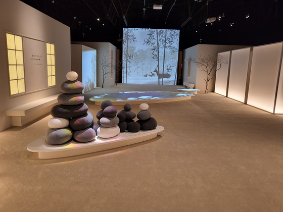 The National Folk Museum of Korea kicked off an exhibit "Wonderful Times" on Nov. 16 to showcase how Koreans traditionally wished for happiness. [YIM SEUNG-HYE] 