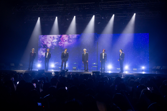 P1Harmony performs during a fan showcase for its fifth EP "Harmony : Set In." [FNC ENTERTAINMENT]