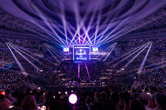 The two-day 2022 MAMA Awards ceremony was held at the Kyocera Dome Osaka in Osaka, Japan. [MNET]