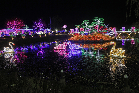 A photo spot inside Nature World, where the Taean Light Festival is being held. [KOREA TOURISM ORGANIZATION]