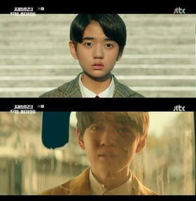 Kim Kang-soon portrays the younger version of Do-jun, who has retained Hyun-woo’s previous memories. [JTBC]