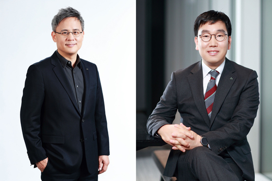 Kim Seung-hwan, left, new president of Amorepacific, and Lee Sang-mok, new president of Amorepacific Group [AMOREPACIFIC]