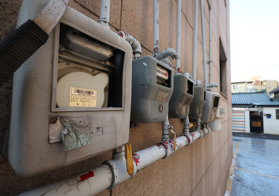 An electricity meter affixed to a wall of a house in Seoul on Friday [YONHAP]