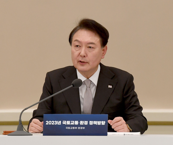President Yoon Suk Yeol speaks at the Blue House state guesthouse in central Seoul Monday. [JOINT PRESS CORPS]