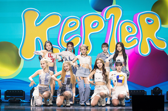Girl group Kep1er was formed through Mnet’s audition show “Girls Planet 999” (2021) and debuted in January. [WAKEONE ENTERTAINMENT, SWING ENTERTAINMENT] 