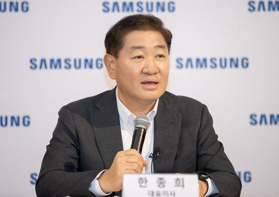 Samsung Electronics CEO Han Jong-hee speaks during a press conference with Korean reporters on the sidelines of CES 2023 in Las Vegas on Jan. 6. [SAMSUNG ELECTRONICS]