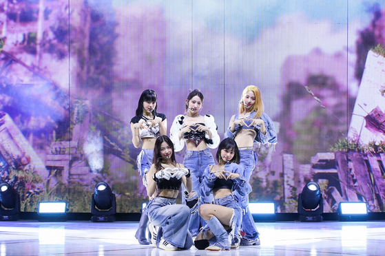 10 K-Pop Rookie Girl Groups To Watch In 2023: Le Sserafim