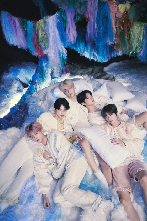 Tomorrow X Together's concept photo for "The Name Chapter: Temptation" [BIGHIT MUSIC]