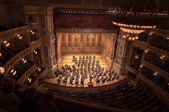 Sachsische Staatskapelle Dresden, one of the world’s oldest orchestras, will be coming to Seoul for a concert. The orchestra will perform under the baton of maestro Chung Myung-whun. [MARK ENFOTOGRAPHIE] 