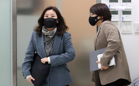 Seo Min-jung, the director general for Asia and Pacific affairs at Korea's Foreign Ministry, at the ministry in Seoul on Monday after her meeting with Funakoshi Takehiro, director-general for Asian and Oceanian Affairs Bureau of Japanese Foreign Ministry, on the forced labor issue. [NEWS1]